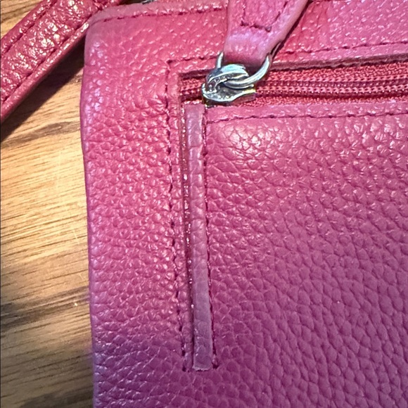 Giani Bernini Fuchsia Leather Wallet - Picture 8 of 10